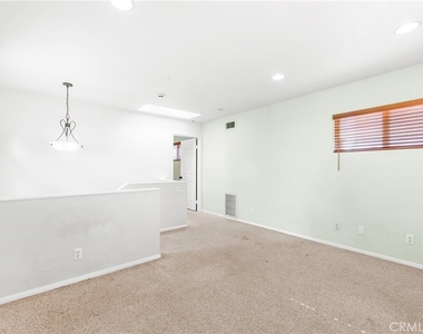 1231 E Mayfair Avenue - Photo Thumbnail 36