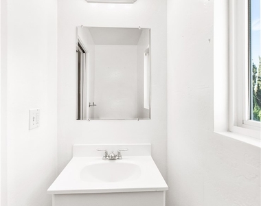1231 E Mayfair Avenue - Photo Thumbnail 40