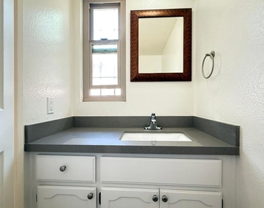 6805 Briarwood Drive - Photo Thumbnail 6