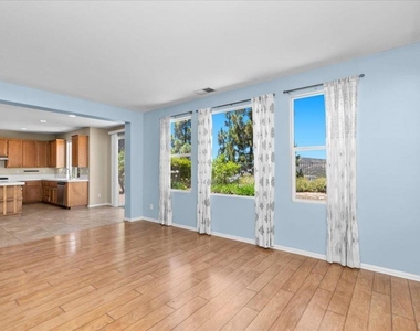 1560 Eden Court - Photo Thumbnail 10