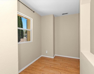 1560 Eden Court - Photo Thumbnail 20