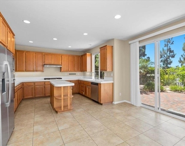 1560 Eden Court - Photo Thumbnail 11
