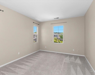 1560 Eden Court - Photo Thumbnail 19