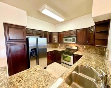 12372 Carmel Country Road - Photo Thumbnail 3