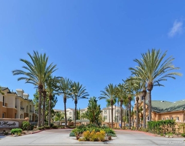 12372 Carmel Country Road - Photo Thumbnail 19