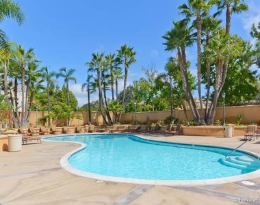 12372 Carmel Country Road - Photo Thumbnail 21