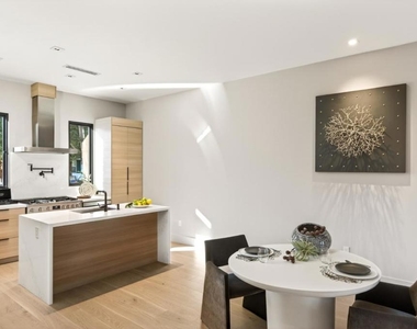 585 Riverside Drive - Photo Thumbnail 2