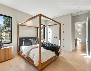 585 Riverside Drive - Photo Thumbnail 7
