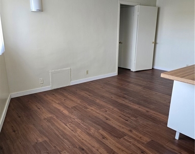 8823 Ocean View - Photo Thumbnail 1
