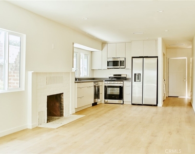 3743 Locke Avenue - Photo Thumbnail 5