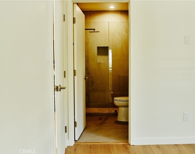3743 Locke Avenue - Photo Thumbnail 8