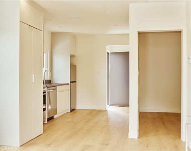 3741 Locke Avenue - Photo Thumbnail 1