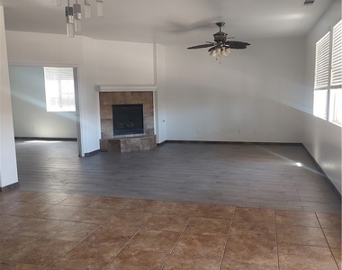 26205 Emily Place - Photo Thumbnail 32