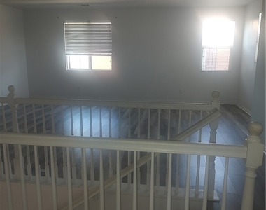 26205 Emily Place - Photo Thumbnail 18
