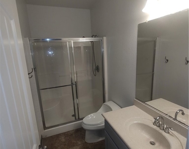 26205 Emily Place - Photo Thumbnail 24