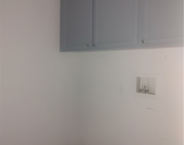 26205 Emily Place - Photo Thumbnail 16