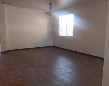 26205 Emily Place - Photo Thumbnail 31