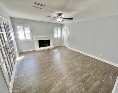 3085 Kathleen Street - Photo Thumbnail 2