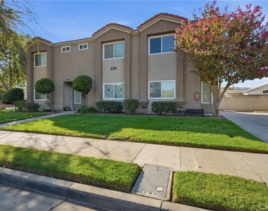 220 W 3rd - Photo Thumbnail 27