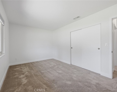 151 E Hilton Ave - Photo Thumbnail 25