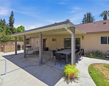 151 E Hilton Ave - Photo Thumbnail 32