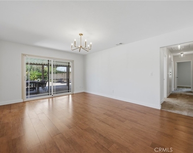 151 E Hilton Ave - Photo Thumbnail 18