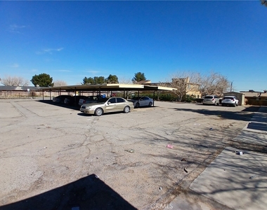 11661 11663 White Avenue - Photo Thumbnail 7
