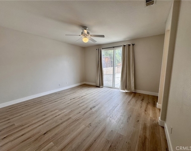 15068 Knollwood Street - Photo Thumbnail 7