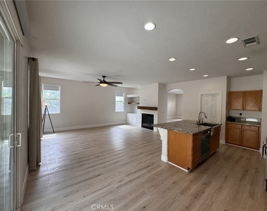 15068 Knollwood Street - Photo Thumbnail 6