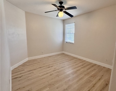 15068 Knollwood Street - Photo Thumbnail 11