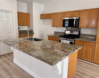 15068 Knollwood Street - Photo Thumbnail 5