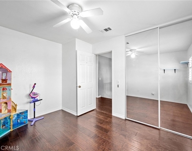 10703 Valley Drive - Photo Thumbnail 23