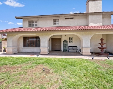 10703 Valley Drive - Photo Thumbnail 3