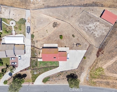 10703 Valley Drive - Photo Thumbnail 27