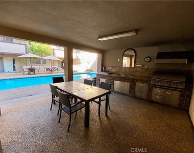 310 N Jackson Street - Photo Thumbnail 19