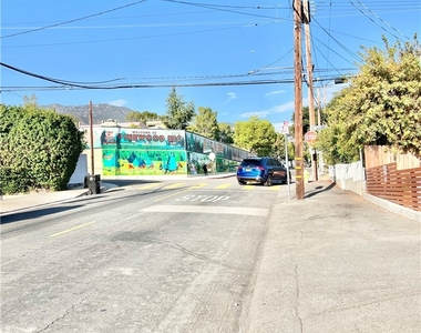7110 Valmont - Photo Thumbnail 15