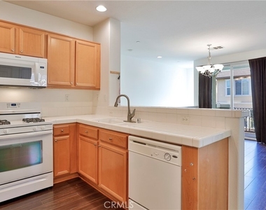 6934 Castor Street - Photo Thumbnail 12
