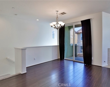 6934 Castor Street - Photo Thumbnail 4