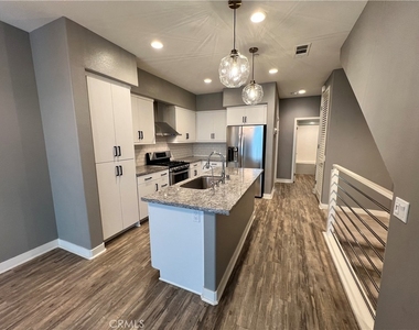 9046 Garvey - Photo Thumbnail 6