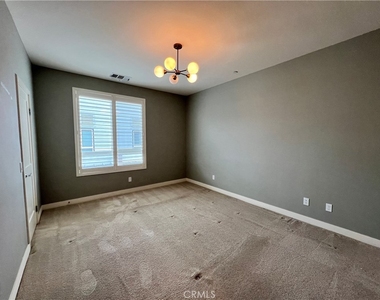 9046 Garvey - Photo Thumbnail 25