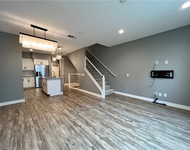 9046 Garvey - Photo Thumbnail 16