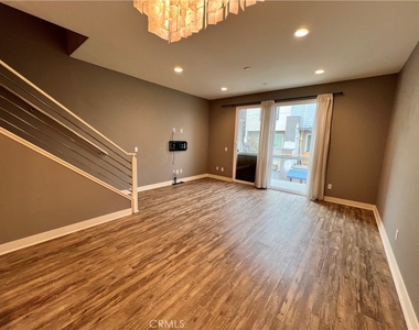 9046 Garvey - Photo Thumbnail 11
