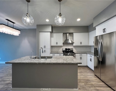 9046 Garvey - Photo Thumbnail 5