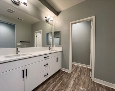 9046 Garvey - Photo Thumbnail 24