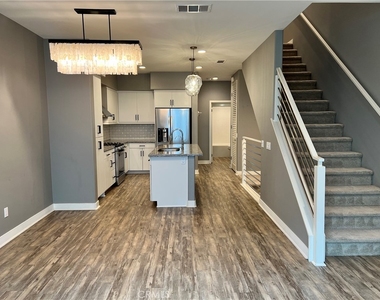 9046 Garvey - Photo Thumbnail 9
