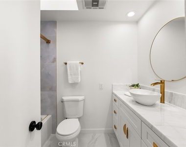 16435 Harbour Lane - Photo Thumbnail 24
