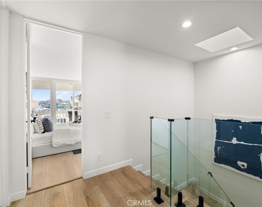 16435 Harbour Lane - Photo Thumbnail 16