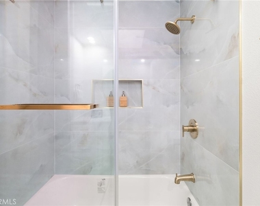 16435 Harbour Lane - Photo Thumbnail 25