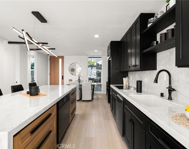 16435 Harbour Lane - Photo Thumbnail 4