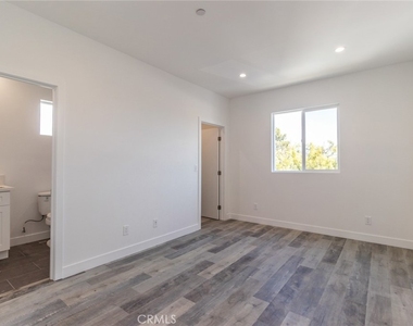 5144 Riverton - Photo Thumbnail 15